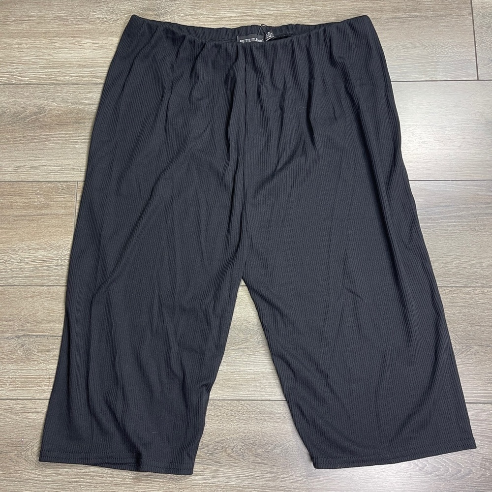 Plus Black Ribbed Cycling short - Picture 2 of 6